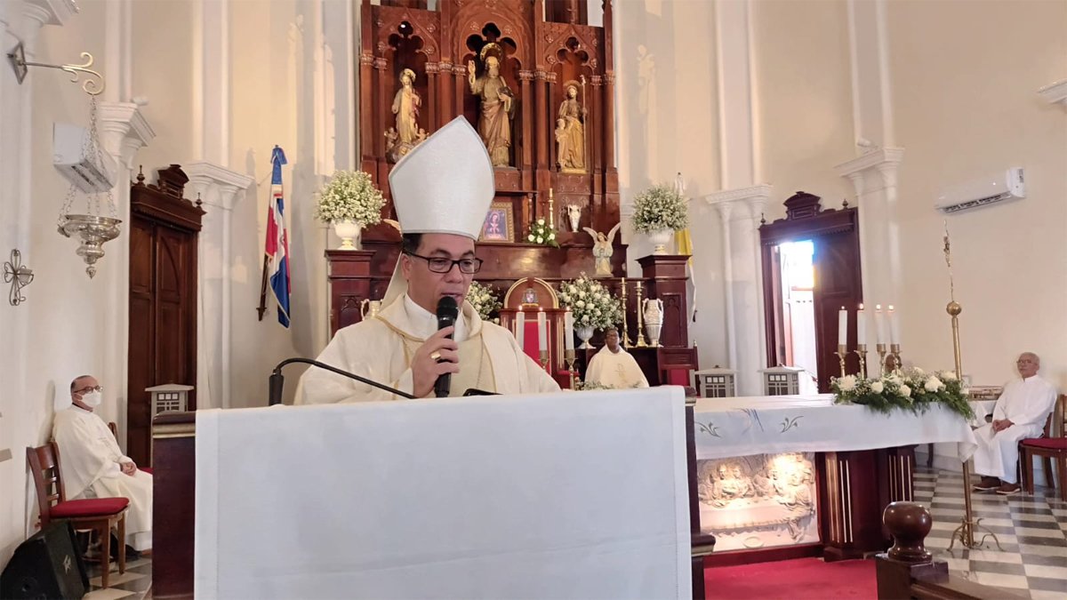 Monse�or Santiago Rodr�guez